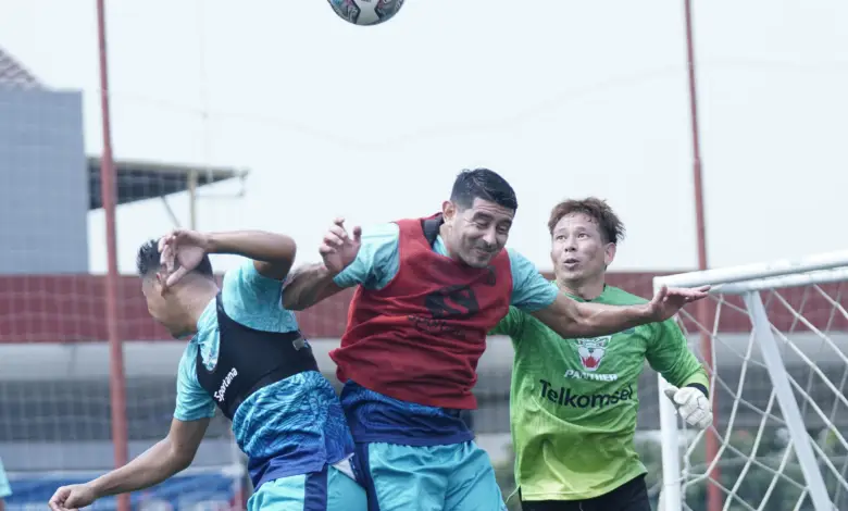 Absen 2,5 Bulan Akibat Cedera, I Made Wirawan Kembali Berlatih Bersama