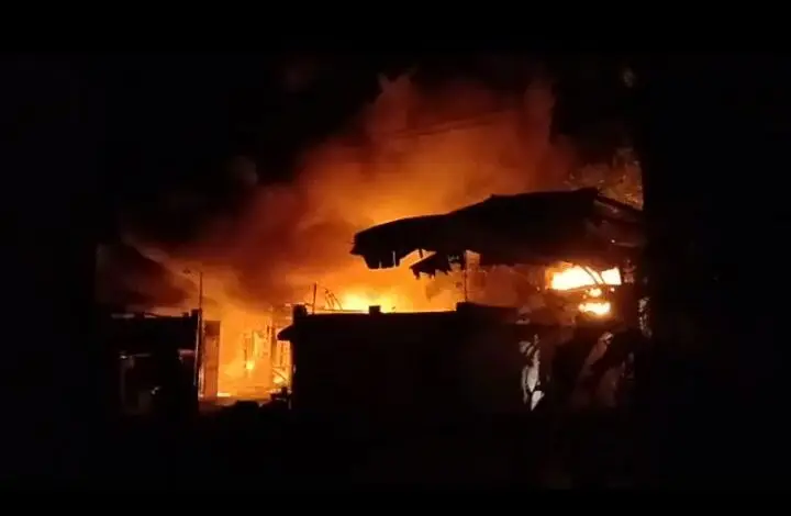 Ada Ledakan, Gudang Busa dan Jaring Apung Kebakaran di Sukaluyu Cianjur