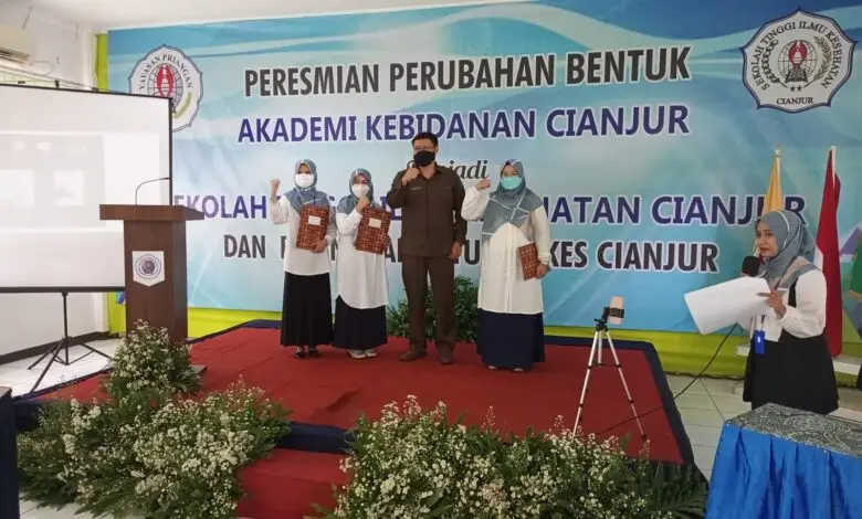 Akbid Cianjur Kini Berubah menjadi STIKes Cianjur