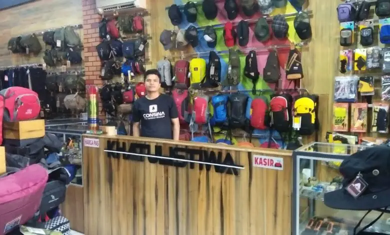 Alat Outdoor Lengkap Ada di Khatulistiwa Cianjur