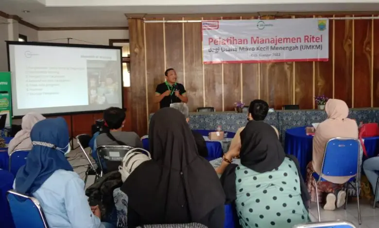 Alfamart Berikan Pelatihan Manajemen Ritel Kepada Puluhan Pedagang Eceran di Cianjur