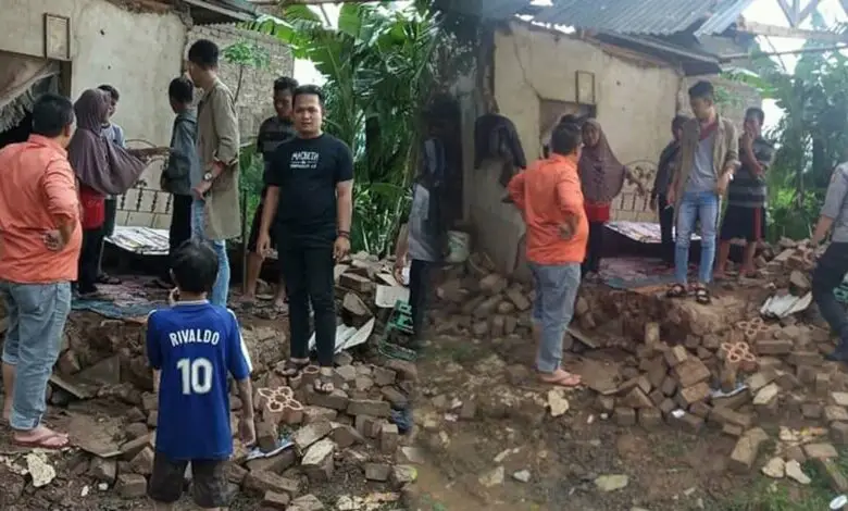 Angin Kencang, Empat Rumah di Cilaku Rusak