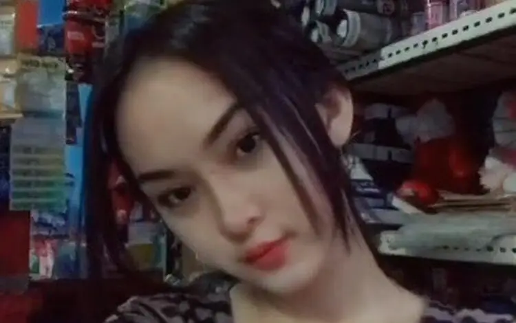 Anya Geraldine Jaga Warung di Cianjur, Ternyata...