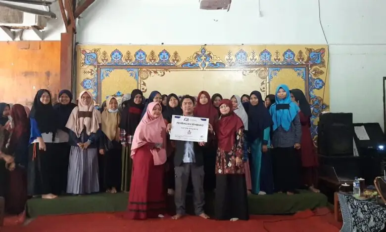 AR Learning Center dan Taklim Jurnalistik Salurkan Sembako ke Yayasan Madania Yogyakarta