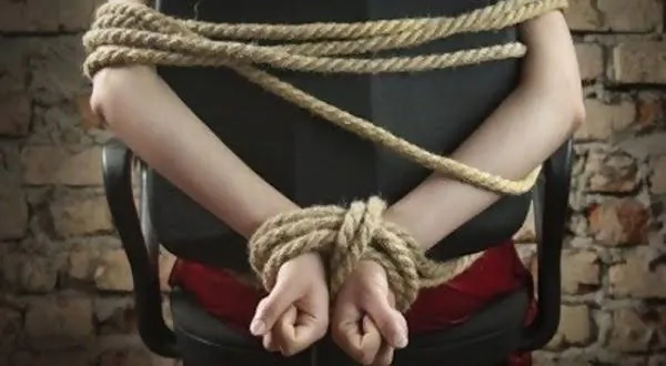 Bejat! Gadis 16 Tahun di Sukaresmi Cianjur Digilir Belasan Pria