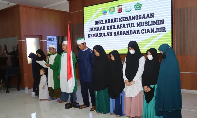 Belasan Jamaah Khilafatul Muslimin Cianjur Deklarasi NKRI