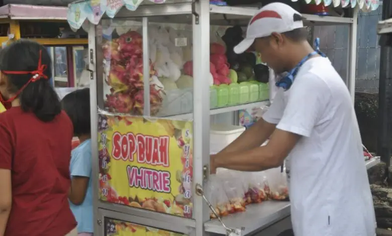 Berburu Sop Buah di Cianjur Jelang Berbuka
