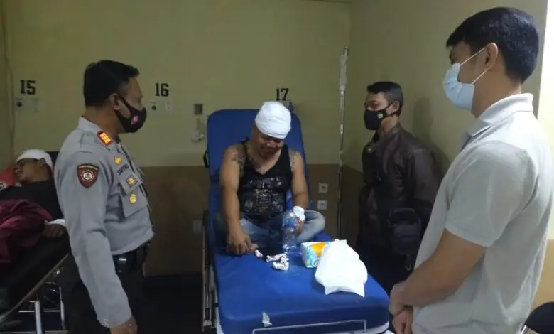 Berdarah-darah! Kronologi Warga Nagrak Cianjur Dikeroyok hingga Dibacok Oknum Debt Collector