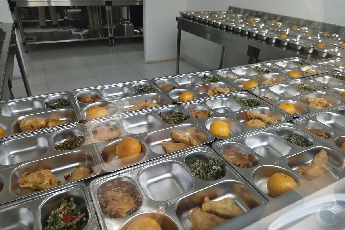 BGN Tegaskan Tak Masukkan Belalang dan Ulat Sagu dalam Menu Makan Bergizi Gratis (MBG)