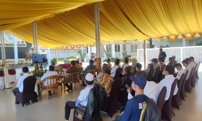 BPN dan Pemkab Cianjur Bagikan Ribuan Sertifikat Tanah