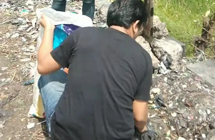 Buang Sampah Sembarang, Pria Ini Kena OTT Warga Desa Tanjungsari