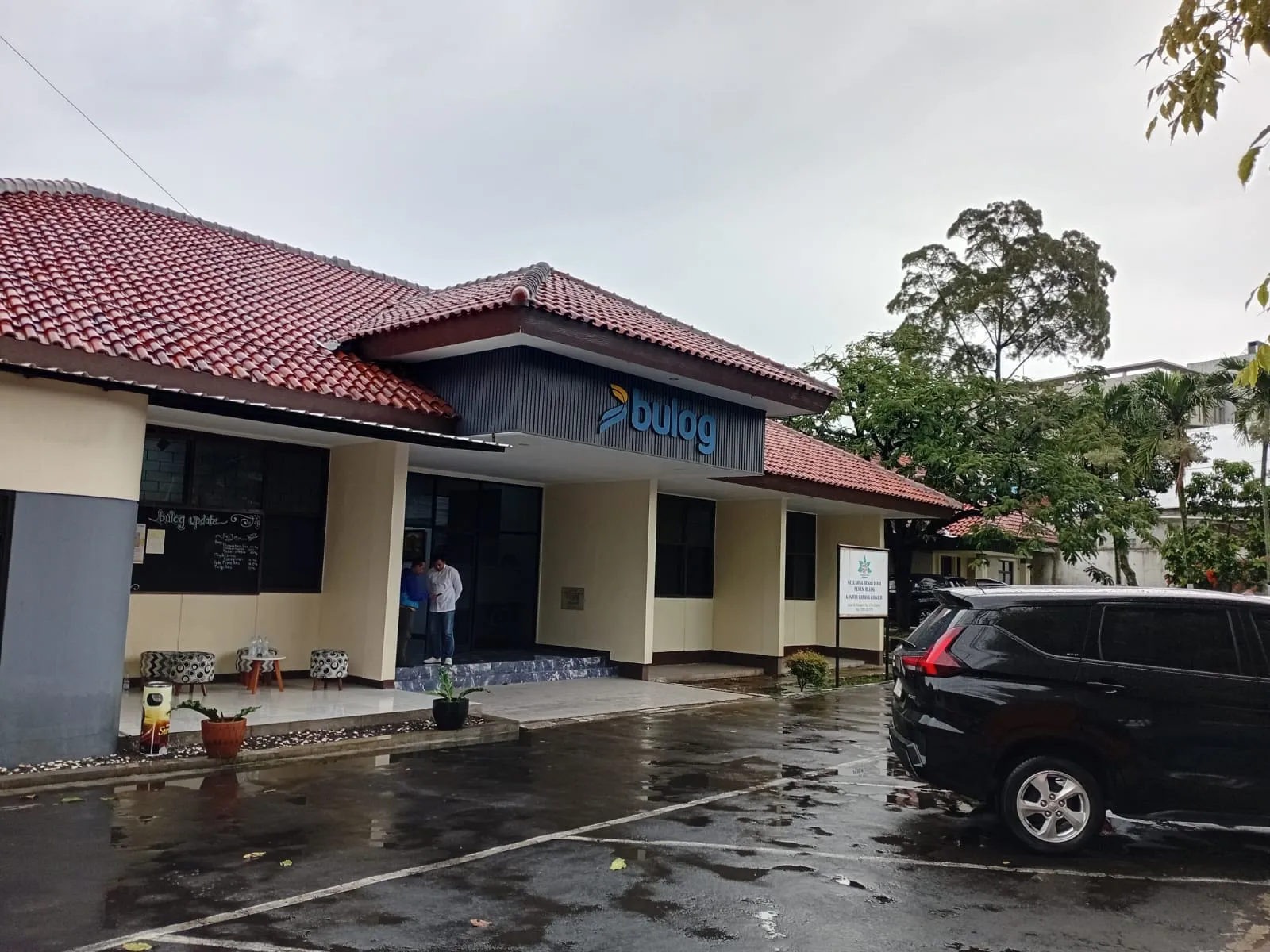Bulog Cianjur Pastikan Stok Beras Aman Jelang Ramadan 2025