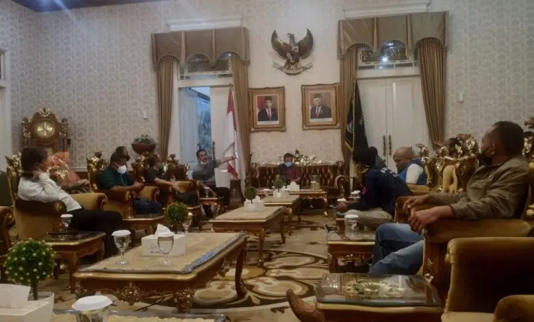 Buruh Cianjur Tetap Unjuk Rasa Tuntut Naikkan UMK 2021