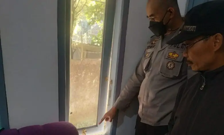 Congkel Jendela Rumah, Maling di Cipanas Gondol Motor hingga Uang Tunai Milik Warga