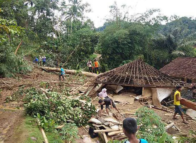 Didominasi Longsor dan Banjir, Cianjur Digempur 57 Bencana hingga Mei 2021