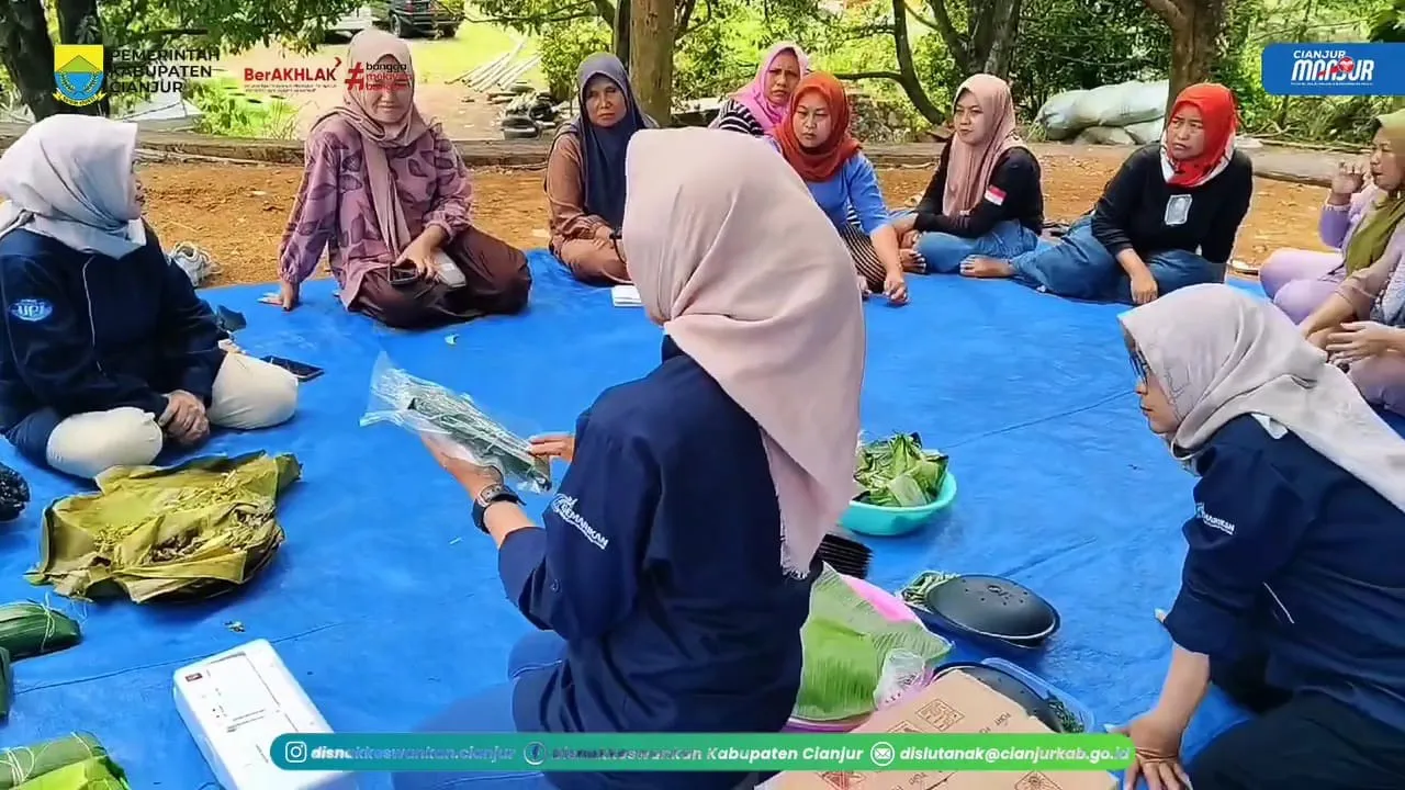 DPKHP Cianjur Lati Warga Sukamanah Olah Ikan, Dorong Kesejahteraan Keluarga