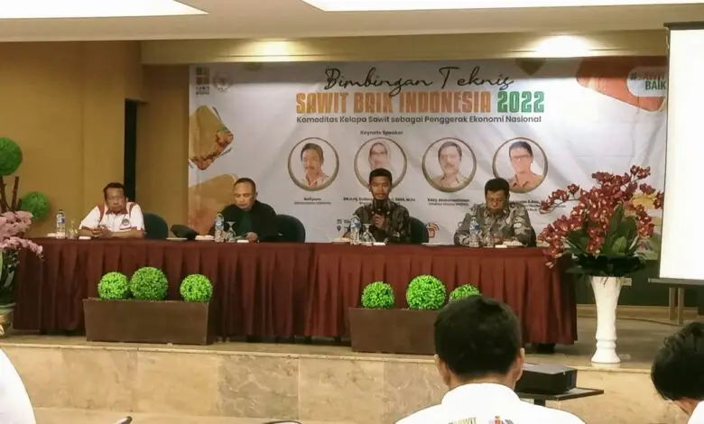 Endang S Thohari Bersama Kementan RI Bimtek Puluhan Stakeholder Kelapa Sawit di Cianjur