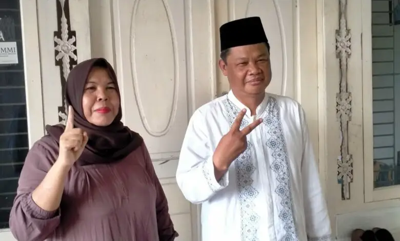 Face to Face, Suami-Istri di Desa Sukawangi Jadi Calon Kades
