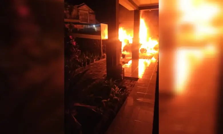 Form C1 Ikut Terbakar Saat Insiden Mobil Dibakar? Neng Eem: Sudah Kita Amankan