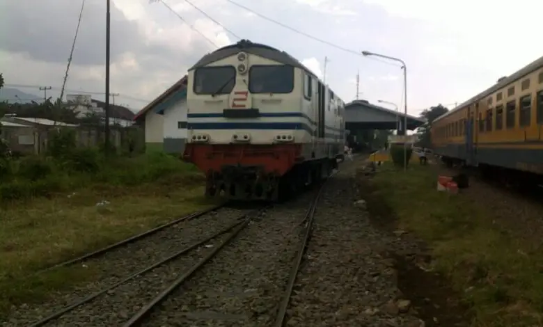 FOTO: Kereta Api Cianjur - Bandung Dalam Kenangan