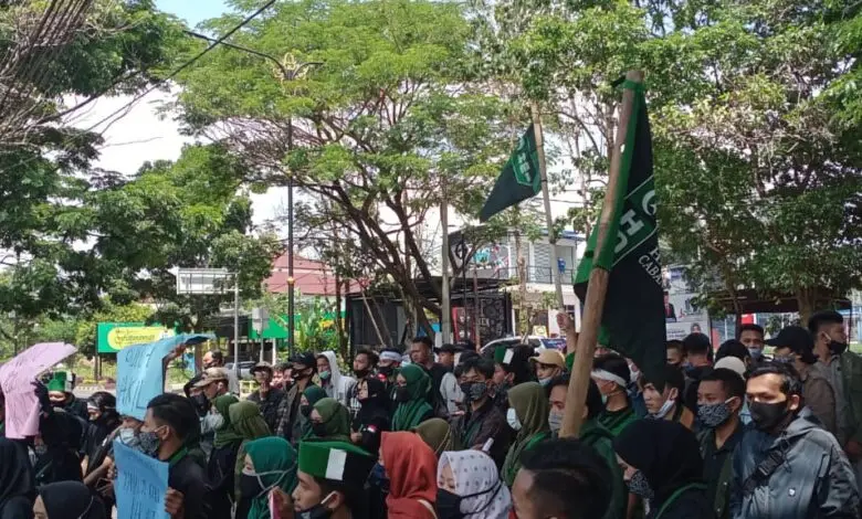 Giliran HMI Cianjur Demo di DPRD, Tolak Pengesahan RUU Cipta Kerja