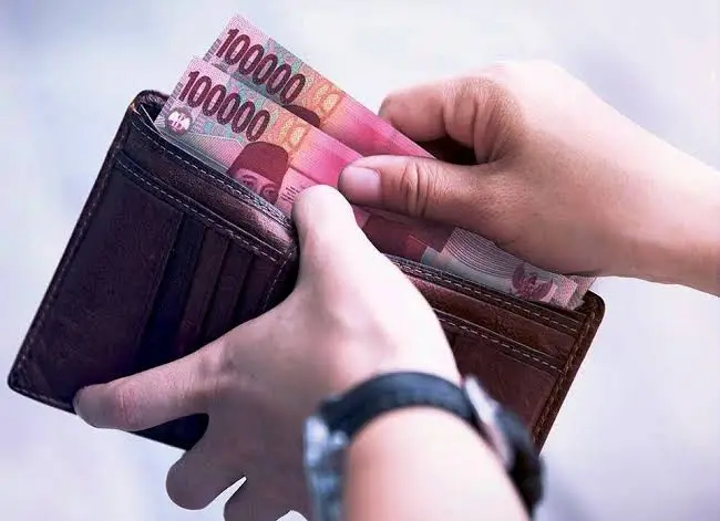 Gubernur Jabar Tetapkan Besaran UMK 2021, Kabupaten Cianjur Berapa? Cek di Sini!