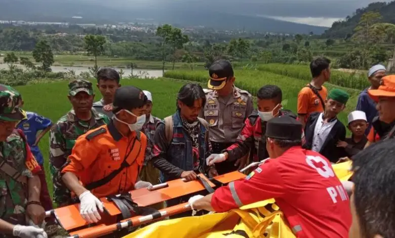 Hanyut di Sungai, Anak Asal Gekbrong Ditemukan Tewas di Sukabumi