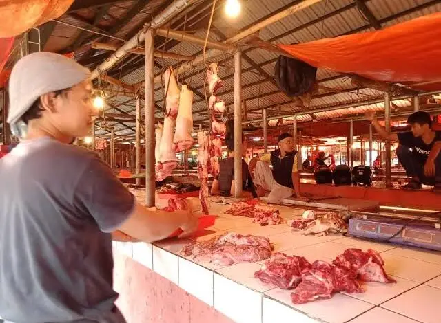 Harga Daging Sapi di Cianjur Tembus Rp130 Ribu, Pedagang Tetap Jualan