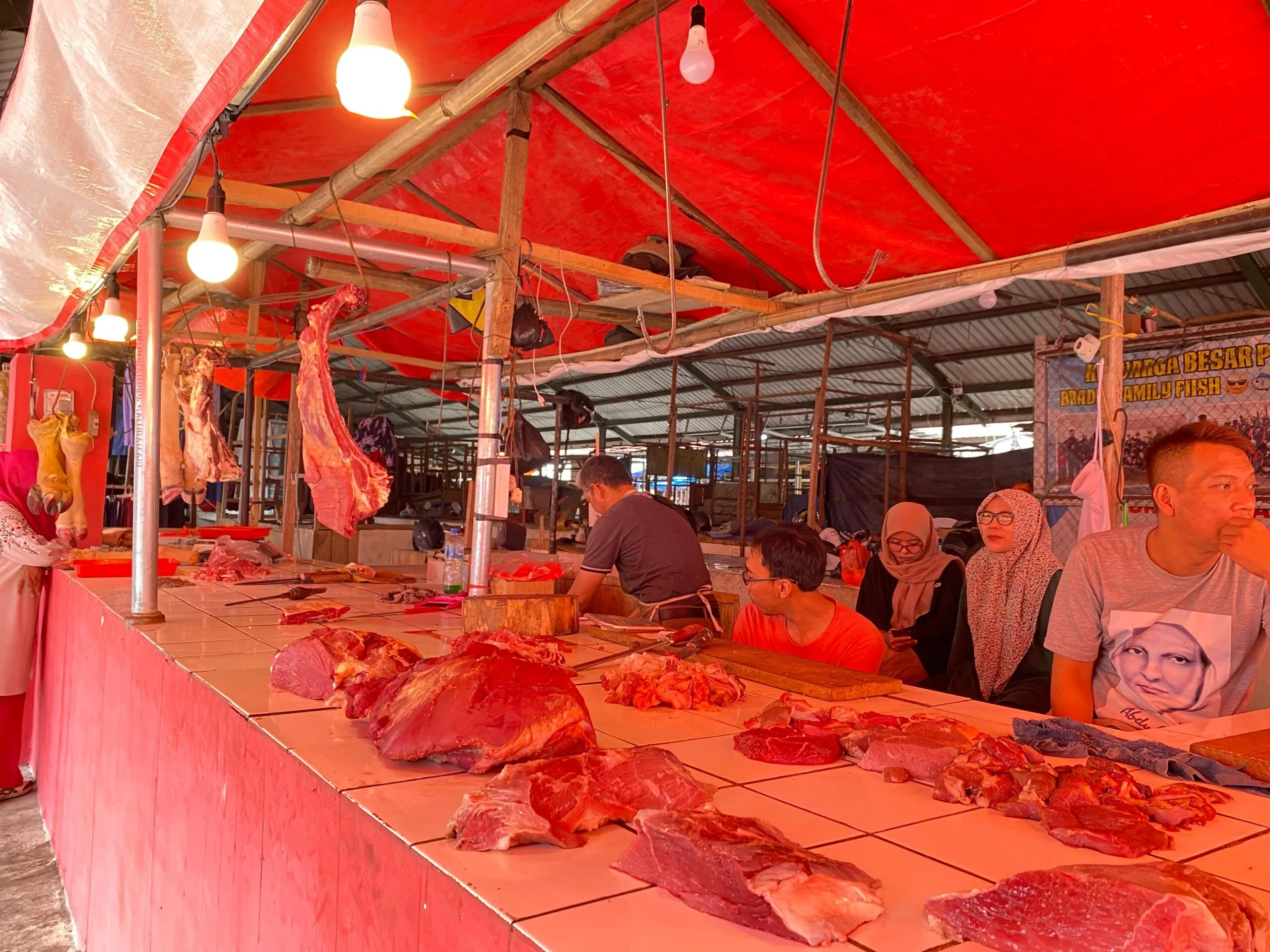 Harga Daging Sapi Meroket Jelang Lebaran, Daya Beli Masyarakat Cianjur Lesu