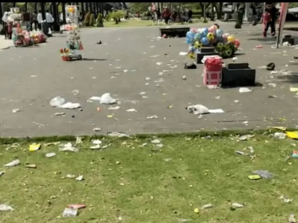 Helaran Seni dan Budaya Cianjur Bikin Ruang Publik Dipenuhi Sampah