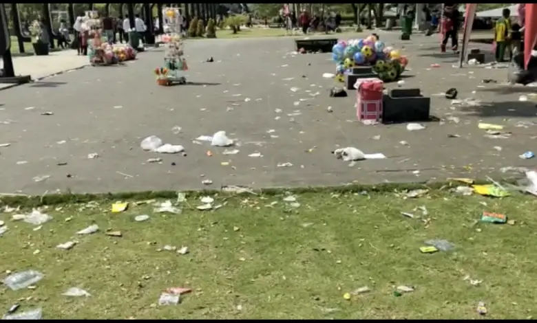 Helaran Seni dan Budaya Cianjur Bikin Ruang Publik Dipenuhi Sampah