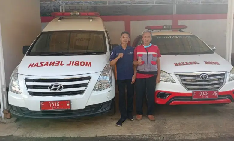 Ini Dia Perbedaan Mobil Jenazah dan Ambulans yang Jarang Diketahui