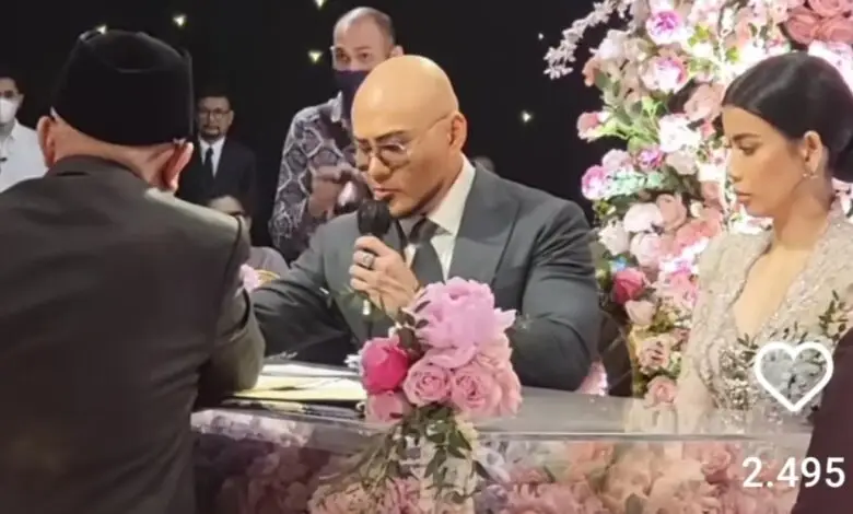 Ini Mas Kawin Unik dari Pernikahan Deddy Corbuzier