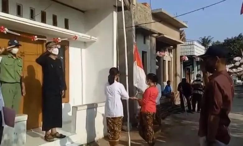 Intip Pelaksanaan Upacara HUT RI ke-76 di Bojongpicung, Ada di Lapang dan Bantaran Irigasi
