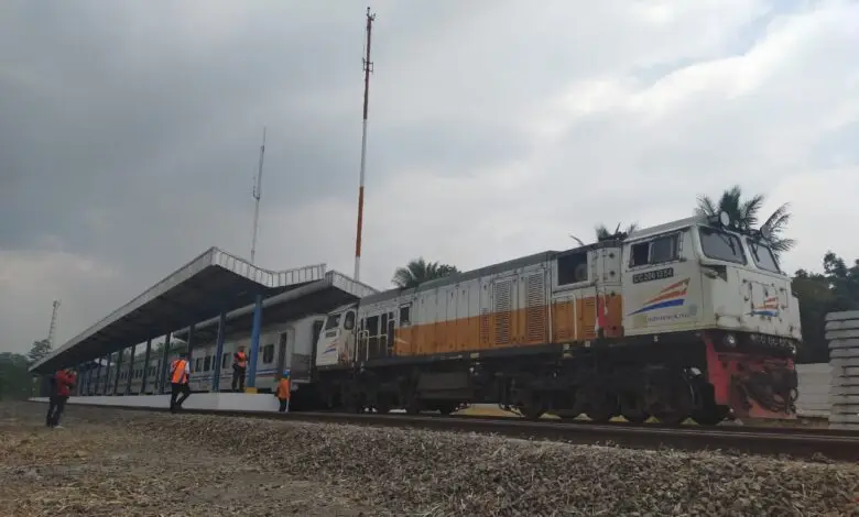 Jalur Kereta Api Cianjur - Bandung Barat Diuji Coba