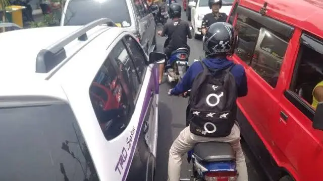 Jalur Puncak Hari Ini Macet, Warga Diimbau Menghindar