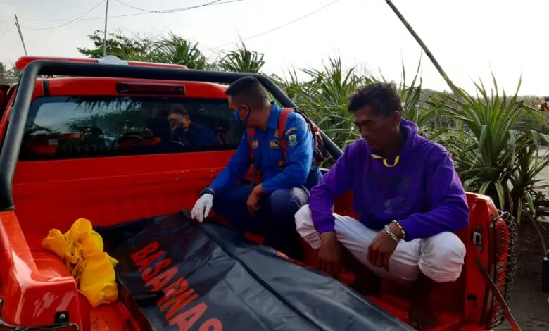 Jasad Dua Nelayan yang Tenggelam Ditemukan di Pantai Sindangbarang