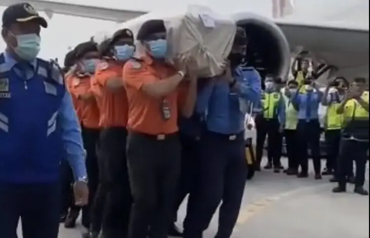 Jenazah Eril Tiba di Tanah Air, Pemakaman Dilaksanakan Besok Pagi
