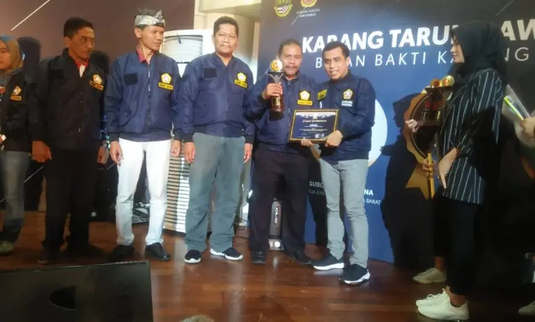 Kades Cihea Jadi Pembina Karang Taruna Desa Terbaik di Jawa Barat