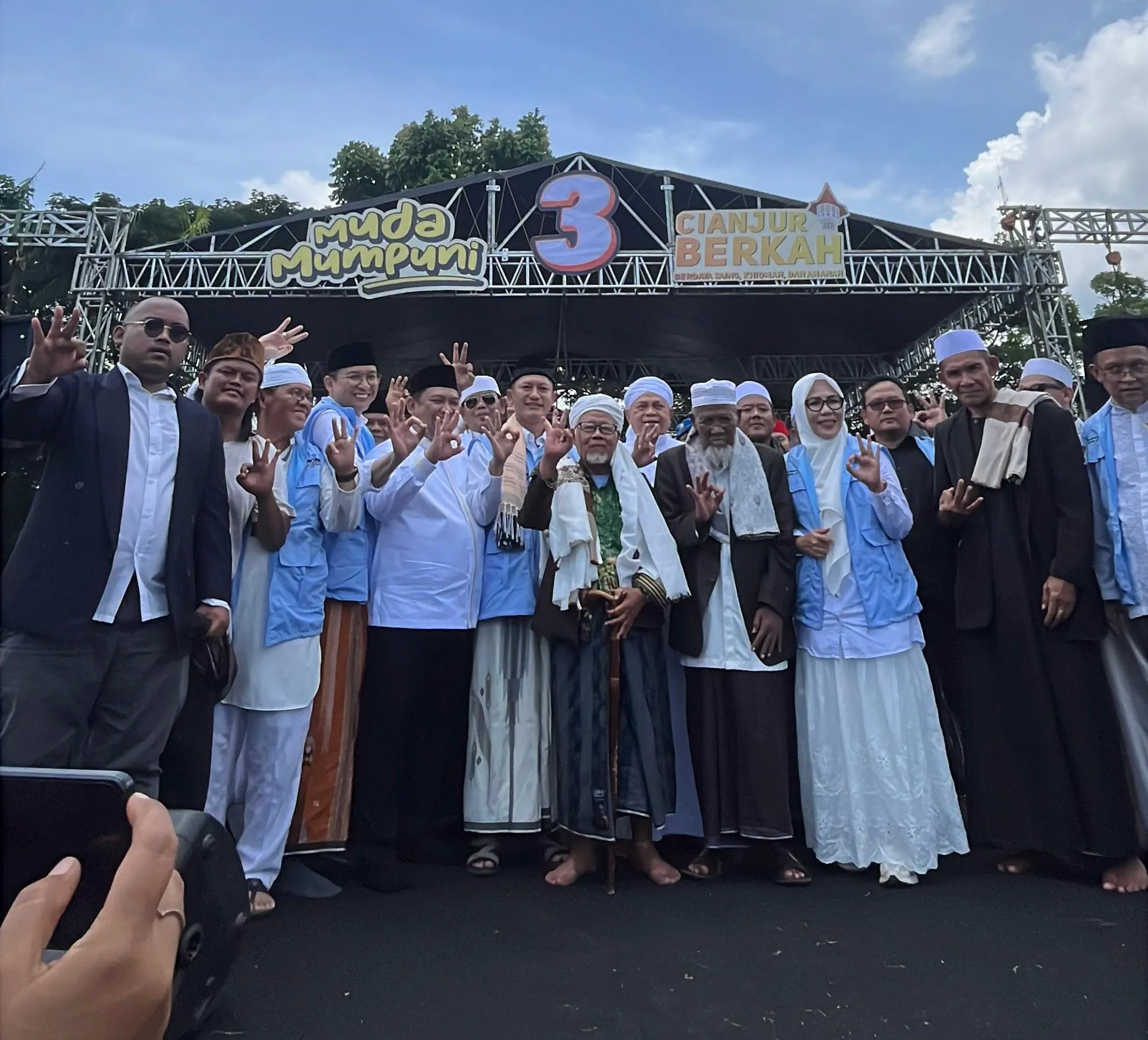 Kampanye Akbar Perdana, Paslon Nomor 3 Usung Konsep Religius, Undang Para Ulama Terkemuka