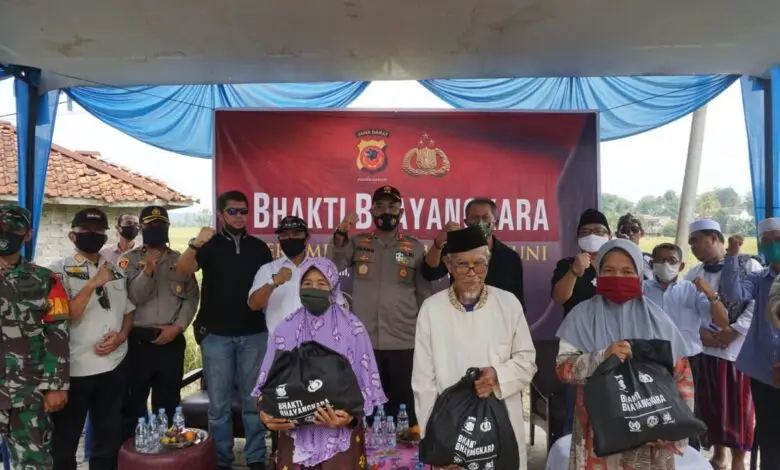 Kapolres dan Mantan Wakapolri Resmikan Rumah Layak Huni di Cianjur