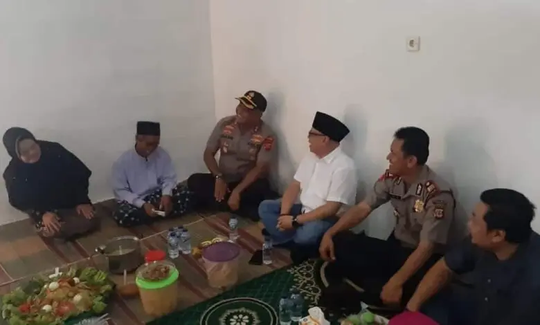 Kapolres dan Ngerayap Bantu Rutilahu di Warungkondang