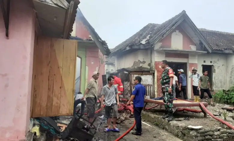 Kebakaran di Sukaluyu Hanguskan Rumah dan Isinya