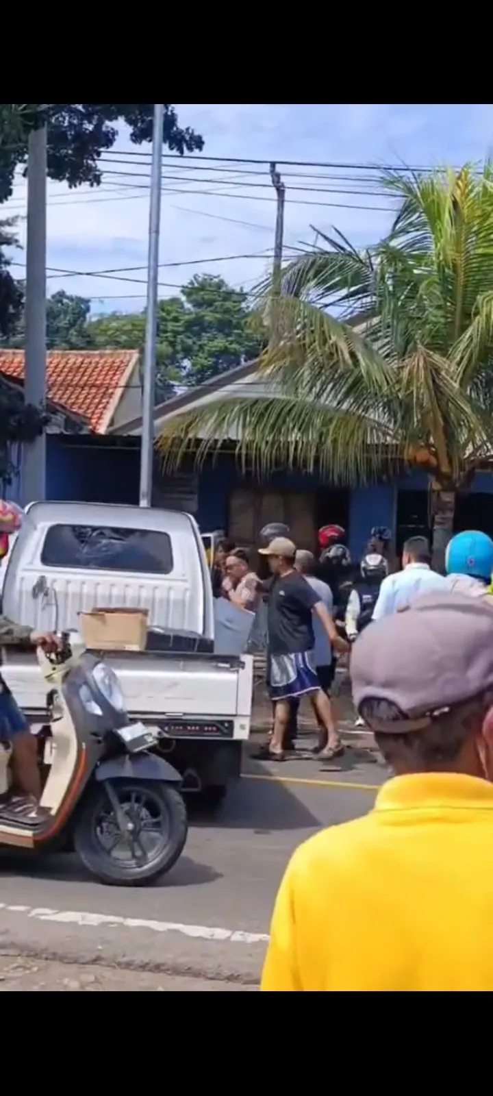 Kecelakaan Beruntun di Jalan Bandung Cipeuyeum, Empat Orang Terluka Ringan