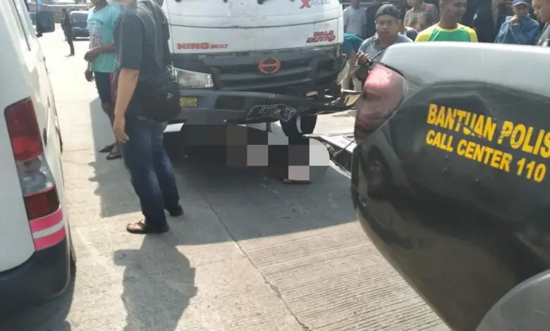 Kecelakaan di Sindangbarang, Satu Orang Tewas Terseret Truk Boks