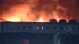 Kereta Bekas di Stasiun Purwakarta Terbakar, Penyebabnya Masih Diselidiki