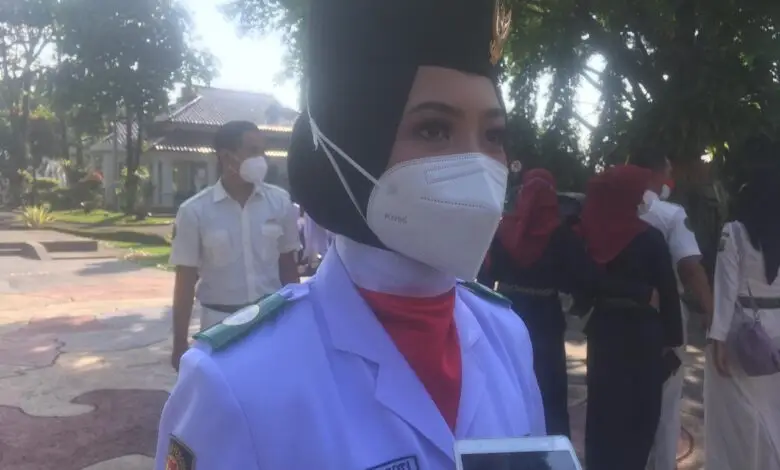 Kisah Inaya Revani Septi, Pembawa Baki Bendera Pusaka di Upacara HUT ke-76 RI di Cianjur