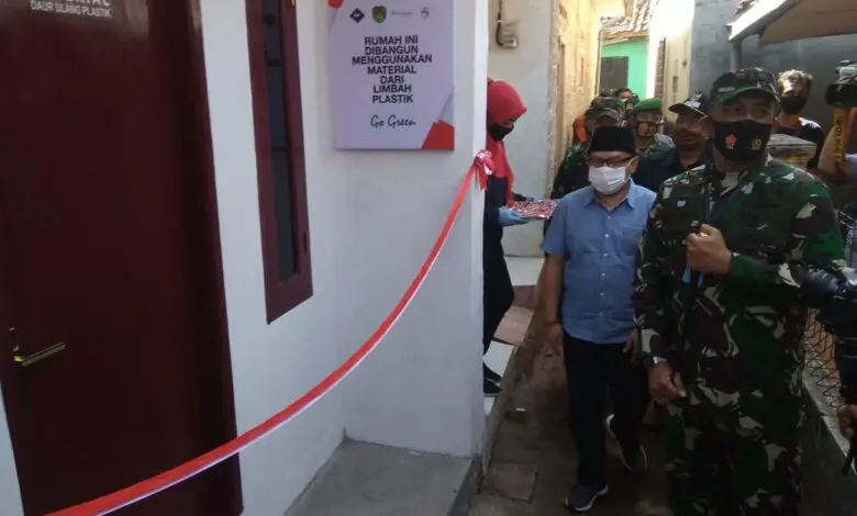 Klinik Harapan Sehat dan Kodim 0608 Cianjur Renovasi Dua Rutilahu