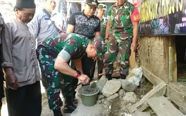 Kodim 0608 Cianjur Bantu Re-Build Rumah Badranudin