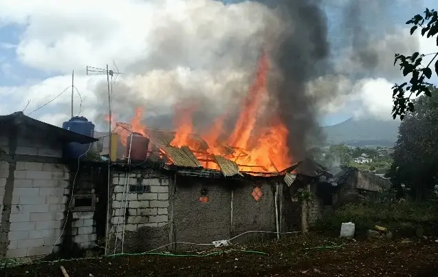 Korsleting Listrik, Empat Rumah di Cipanas Terbakar
